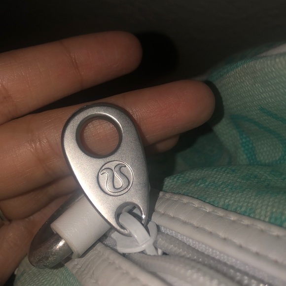 Lululemon athletica vintage duffle bag - Picture 3 of 8